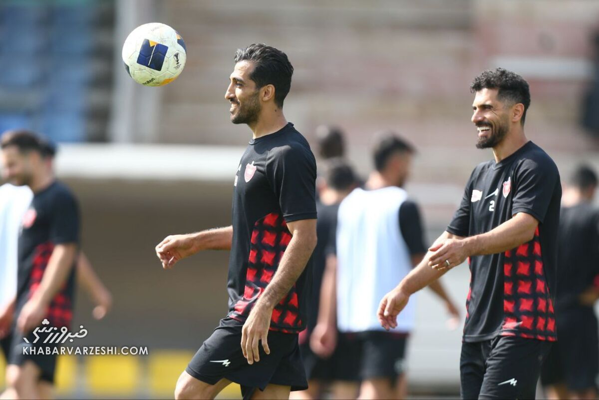 کاپیتانهای پرسپولیس آماده بازی با السد کاپیتانهای پرسپولیس آماده بازی با السد