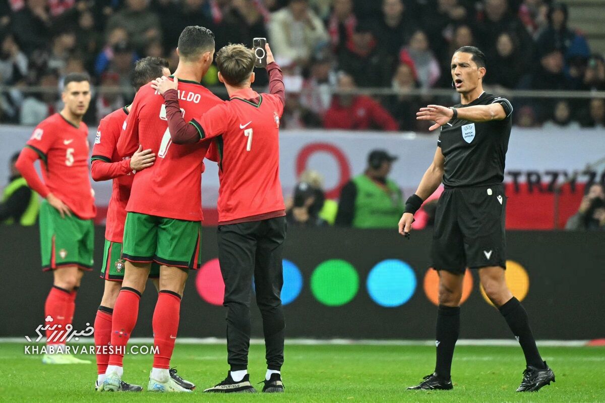 حمایت رونالدو از جیمی جامپ 5 وقتی رونالدو از جیمی جامپ محافظت میکند! +تصاویر