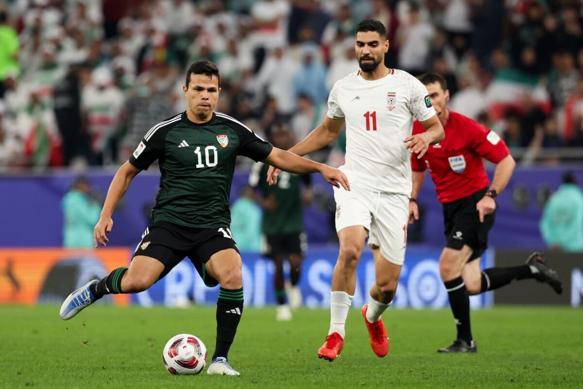 اتفاق عجیب برای رقیب تیم ملی ایران/ پاسپورت این بازیکن جعلی و تحت تعقیب پلیس است اتفاق عجیب برای رقیب تیم ملی ایران/ پاسپورت این بازیکن جعلی و تحت تعقیب پلیس است