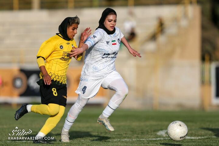 فوتبال زنان سپاهان - گلگهر