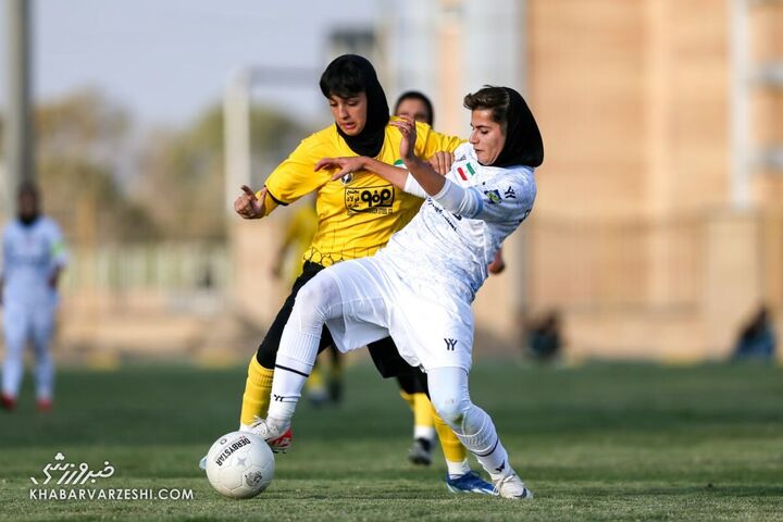 فوتبال زنان سپاهان - گلگهر