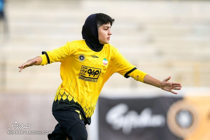 فوتبال زنان سپاهان - گلگهر