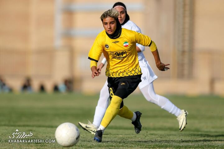 فوتبال زنان سپاهان - گلگهر