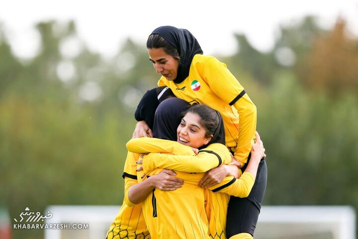 فوتبال زنان سپاهان - گلگهر