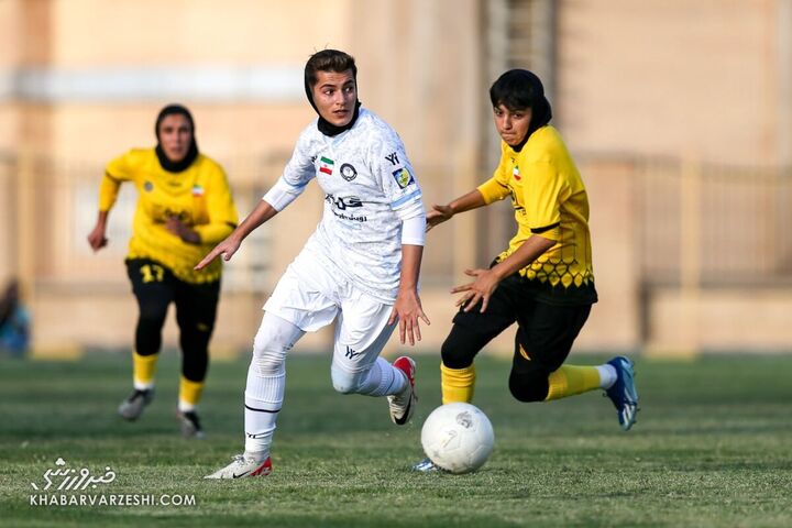 فوتبال زنان سپاهان - گلگهر