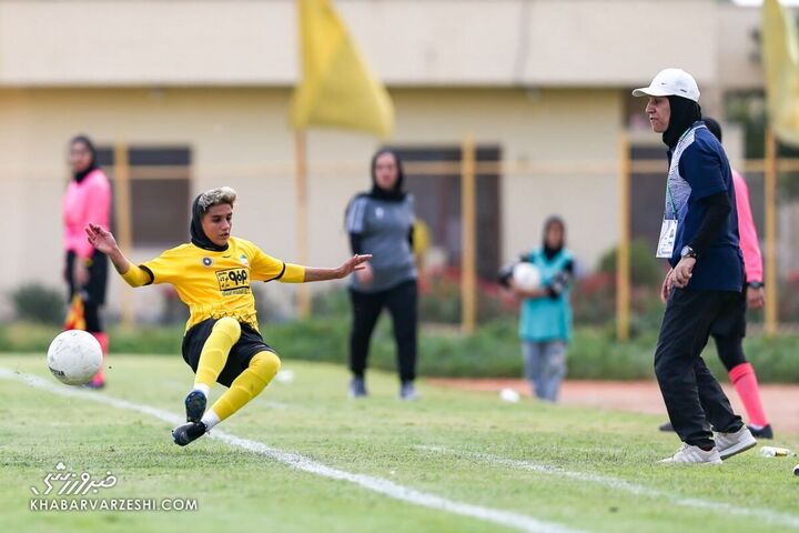 فوتبال زنان سپاهان - گلگهر