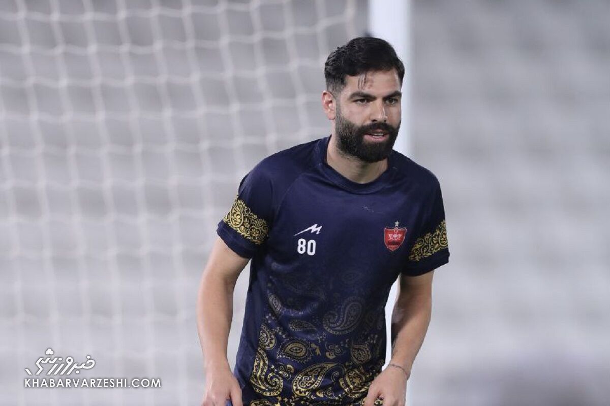 این ستاره جایی در برنامه‌های سرمربی پرسپولیس ندارد!