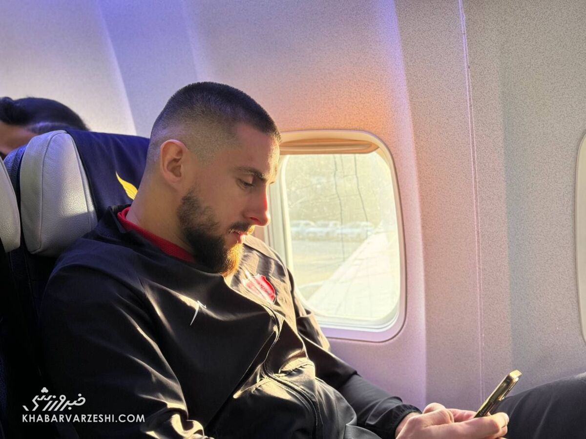 تصاویر| چهرههای مغموم بازیکنان پرسپولیس در بازگشت به ایران