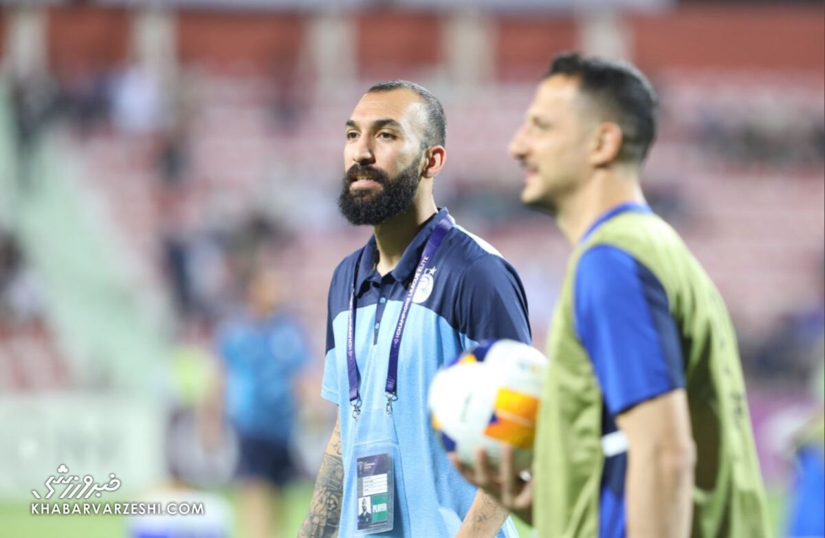 روزبه چشمی به بازی با تراکتور هم نمیرسد روزبه چشمی به بازی با تراکتور هم نمیرسد