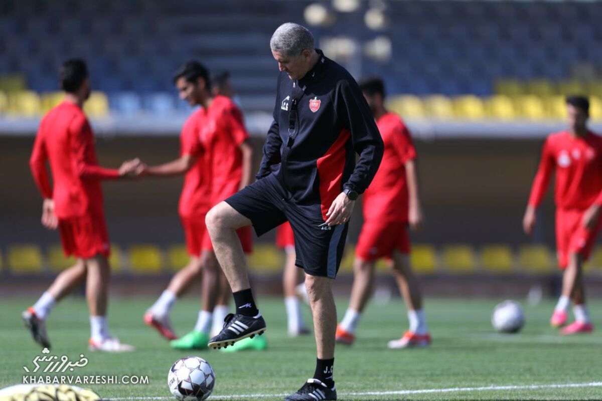 سرمربی پرسپولیس این انتقاد را قبول ندارد! سرمربی پرسپولیس این انتقاد را قبول ندارد!