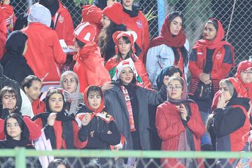 داستان ویژه بانوان پرسپولیسی در سیرجان!
