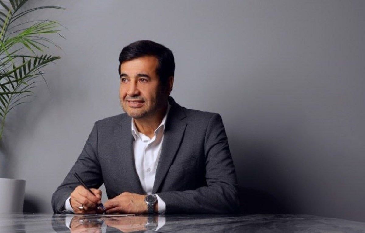 ویدیو| پرواز حامل وزیر ورزش و جوانان به همراه معاونین و جمعی از ورزشکاران ویدیو| پرواز حامل وزیر ورزش و جوانان به همراه معاونین و جمعی از ورزشکاران