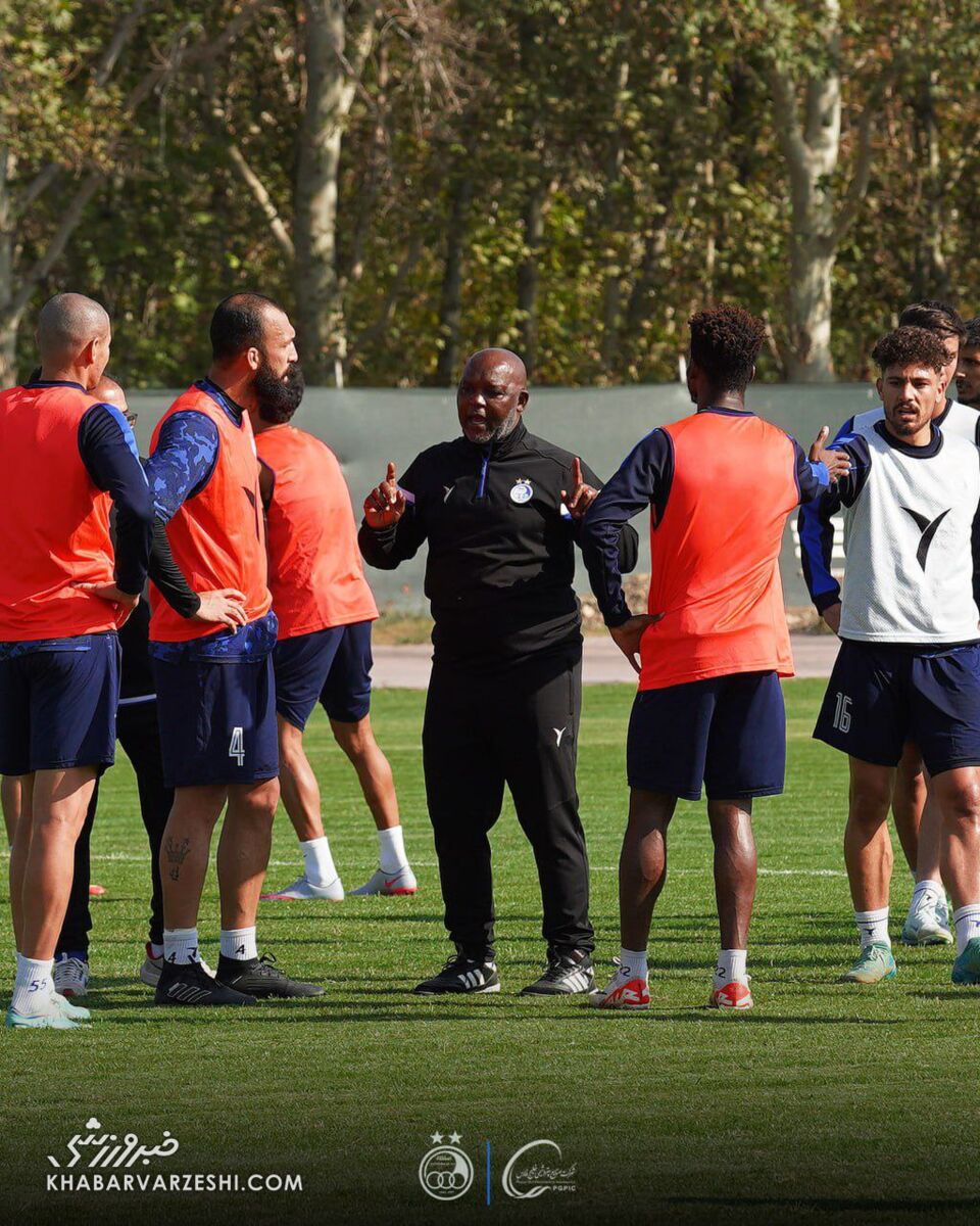 موسیمانه شرح وظایف بازیکنان استقلال را مشخص کرد/ گفتوگوی ویژه سرمربی آفریقایی با سمیعی و شهریاری +تصاویر