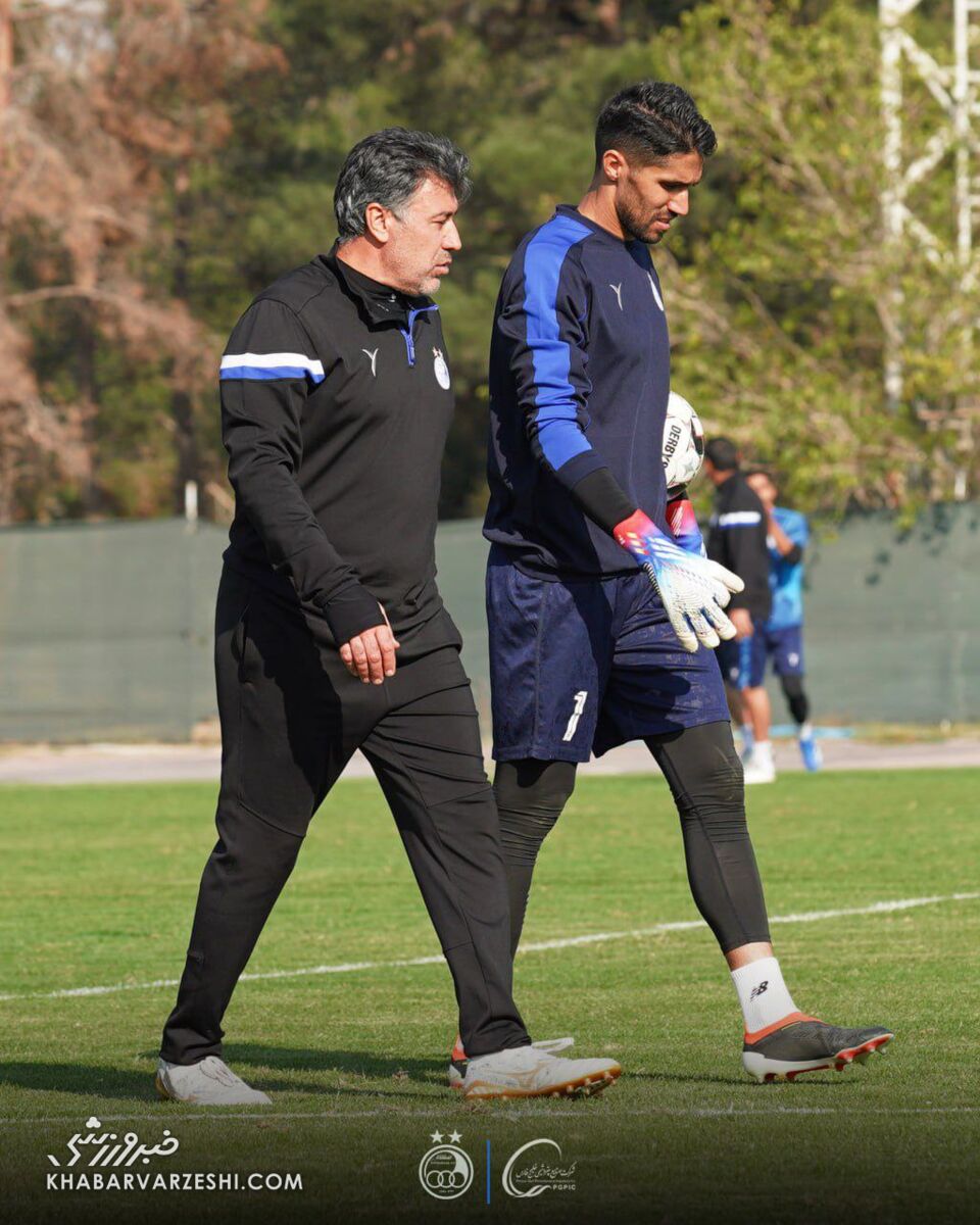 موسیمانه شرح وظایف بازیکنان استقلال را مشخص کرد/ گفتوگوی ویژه سرمربی آفریقایی با سمیعی و شهریاری +تصاویر