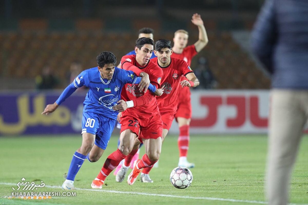 ویدیو| خلاصه بازی استقلال ۰ - تراکتور ۲ ویدیو| خلاصه بازی استقلال ۰ - تراکتور ۲