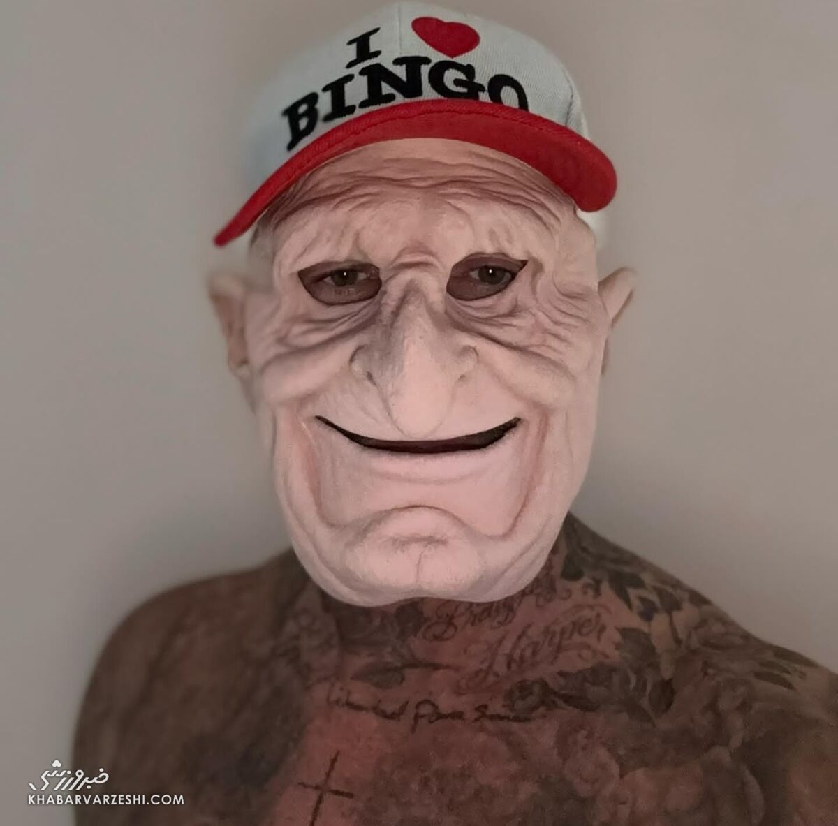 عکس| وحشت در خانواده بکام؛ ماسکهای عجیب خانواده بکس در هالووین/ ویکتوریا همه را شگفتزده کرد