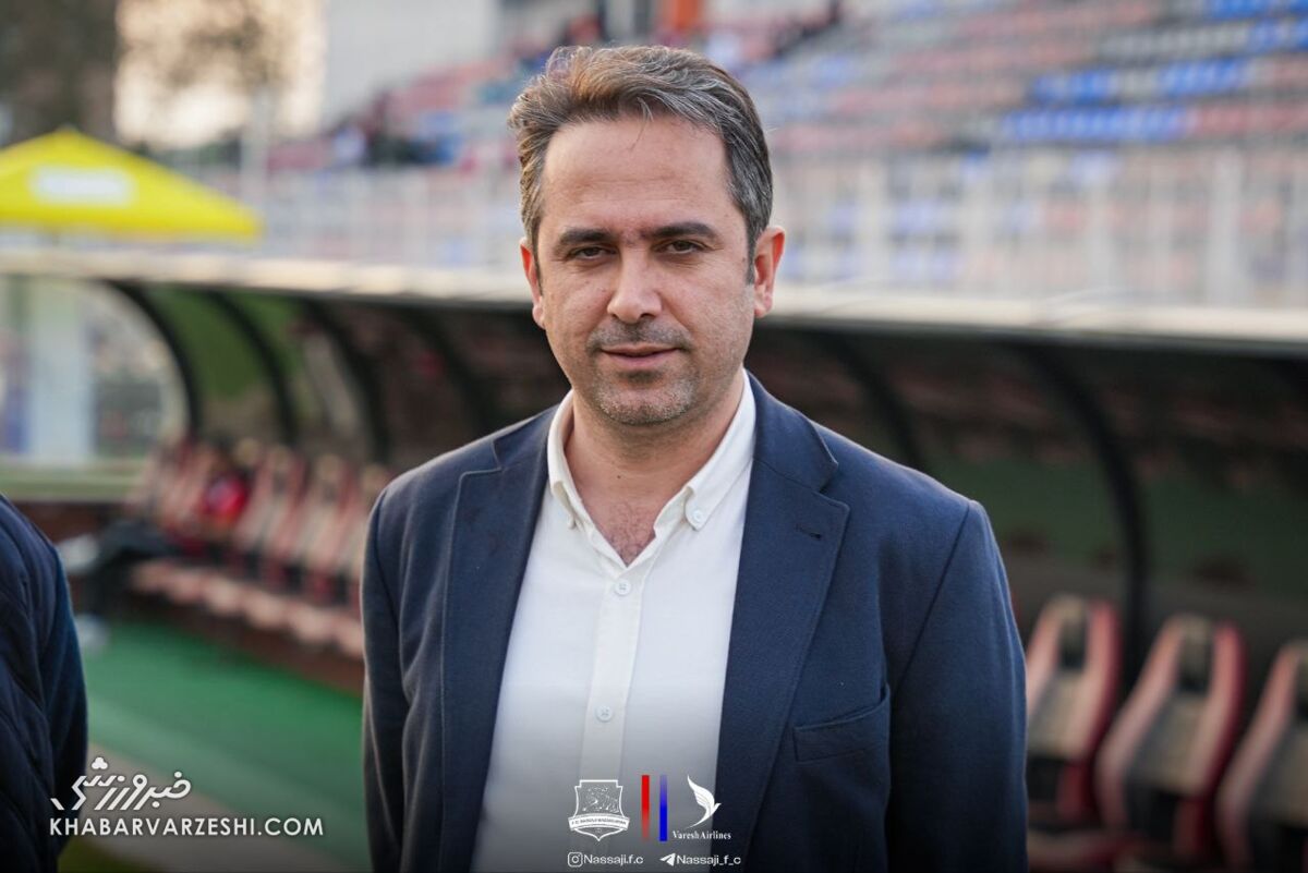 علی خطیر برای ثبت نام انتخابات وارد فدراسیون فوتبال شد علی خطیر برای ثبت نام انتخابات وارد فدراسیون فوتبال شد