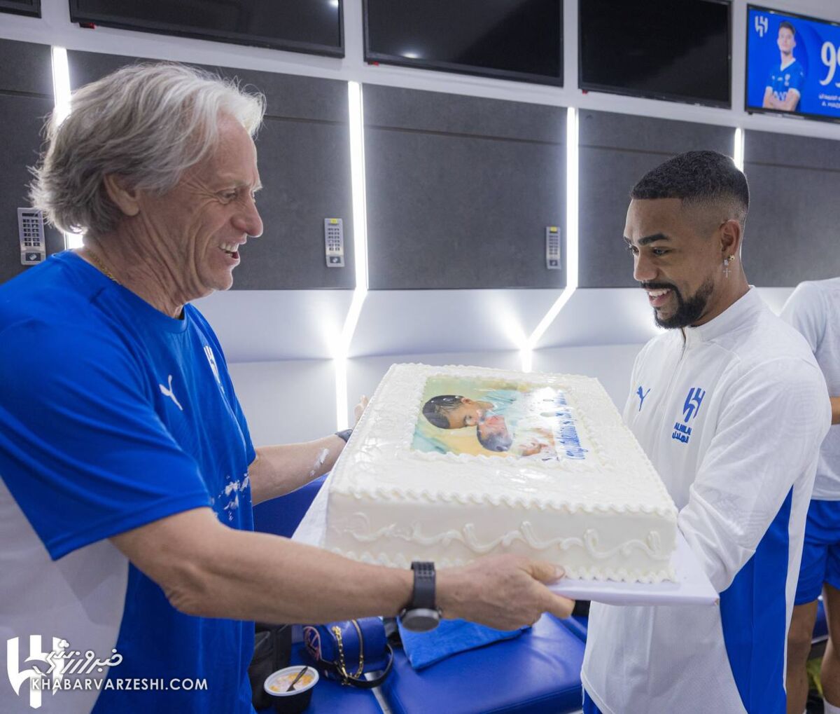 جشن جالب الهلالیها در رختکن پیش از تقابل با استقلال +عکس