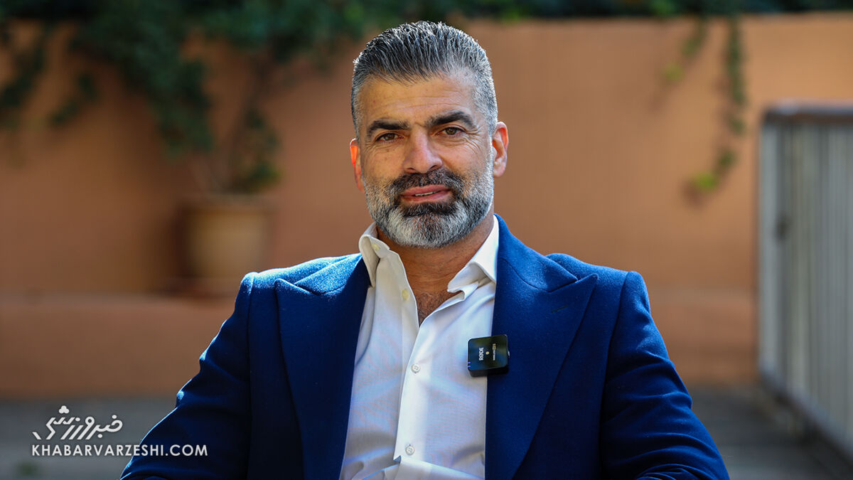 رحمان رضایی در گفتگو با خبرورزشی: تیم ملی بد بازی میکند که نشد انتقاد فنی؛ کیروش برای بردن تیم کوچک خوشحالی میکرد ایراد نداشت، ما خوشحالی کنیم، زشت است؟ رحمان رضایی در گفتگو با خبرورزشی: تیم ملی بد بازی میکند که نشد انتقاد فنی؛ کیروش برای بردن تیم کوچک خوشحالی میکرد ایراد نداشت، ما خوشحالی کنیم، زشت است؟