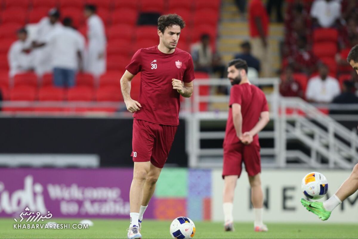 ادامه اشتباهات سریالی خط دفاع پرسپولیس؛ این قسمت گولسیانی! ادامه اشتباهات سریالی خط دفاع پرسپولیس؛ این قسمت گولسیانی!