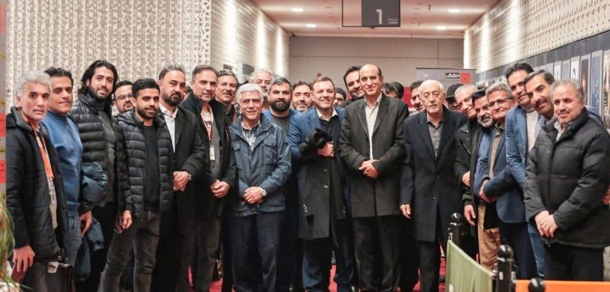 سواستفاده فدراسیون عزیزی خادم از تیم ملی؛ فدراسیون فوتبال از سازندگان مستند تطهیر جادوگران شکایت می کند سواستفاده فدراسیون عزیزی خادم از تیم ملی؛ فدراسیون فوتبال از سازندگان مستند تطهیر جادوگران شکایت می کند