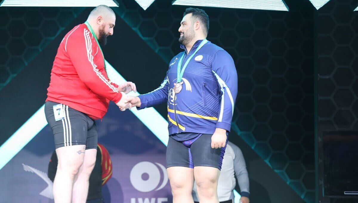 با رکورد رضازاده دیگر مدال هم نمی گیریم!/ ظاهرا سیاست از طلای المپیک و جهان شیرین تر است! با رکورد رضازاده دیگر مدال هم نمی گیریم!/ ظاهرا سیاست از طلای المپیک و جهان شیرین تر است!