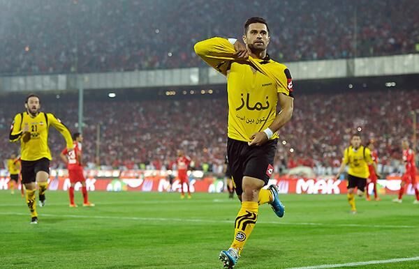 بازیکن سابق سپاهان: بازی کردن برای هر تیمی در اصفهان سخت است! بازیکن سابق سپاهان: بازی کردن برای هر تیمی در اصفهان سخت است!