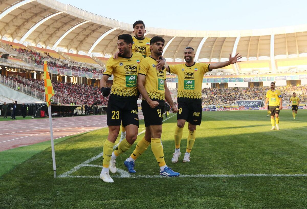 معمای گل سپاهان؛ حزباوی زد یا ریگی؟+ عکس معمای گل سپاهان؛ حزباوی زد یا ریگی؟+ عکس