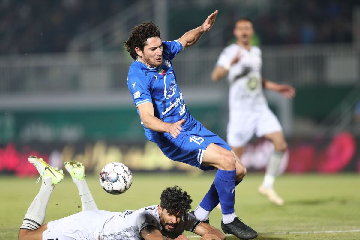 تبریز مثل کوه پشت تراکتور؛ پرسپولیس و سپاهان طرفدار سرسخت شمس آذر/ آخرین تغییرات جدول لیگ برتر + برنامه بازی های امروز تبریز مثل کوه پشت تراکتور؛ پرسپولیس و سپاهان طرفدار سرسخت شمس آذر/ آخرین تغییرات جدول لیگ برتر + برنامه بازی های امروز