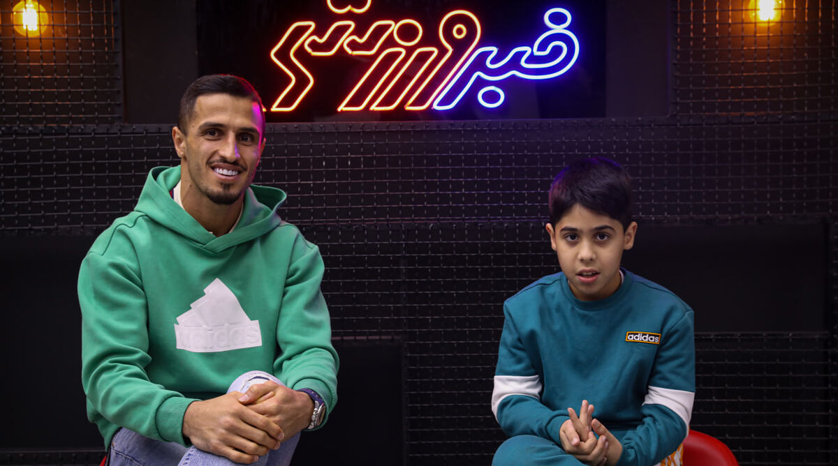 علی علیپور در گفتگو با خبرورزشی: پیشنهاد ۶۰ میلیاردی استقلال را رد کردم؛ اگر دست من بود، VAR را از فوتبال ایران برمی داشتم؛ ۱۰۰% شانس قهرمانی داریم! علی علیپور در گفتگو با خبرورزشی: پیشنهاد ۶۰ میلیاردی استقلال را رد کردم؛ اگر دست من بود، VAR را از فوتبال ایران برمی داشتم؛ ۱۰۰% شانس قهرمانی داریم!