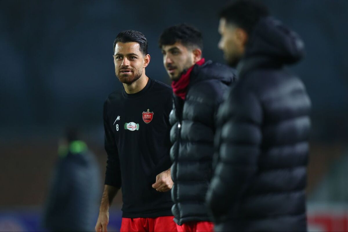 پرسپولیس ۲ - یک خیبر؛ آقا کریم وارد شد/ هواداران فحش دادند، مهاجمان گل زدند پرسپولیس ۲ - یک خیبر؛ آقا کریم وارد شد/ هواداران فحش دادند، مهاجمان گل زدند