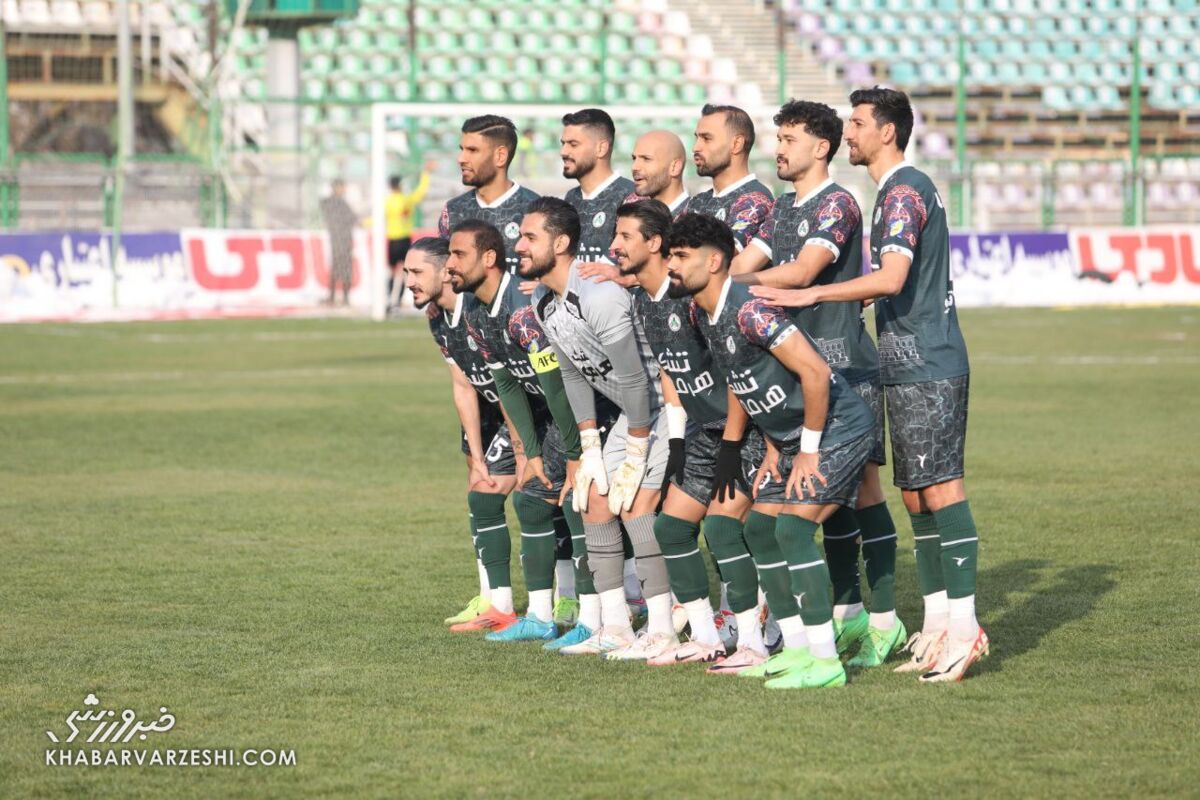 پوستر ذوب آهن برای بازی پرسپولیس پوستر ذوب آهن برای بازی پرسپولیس
