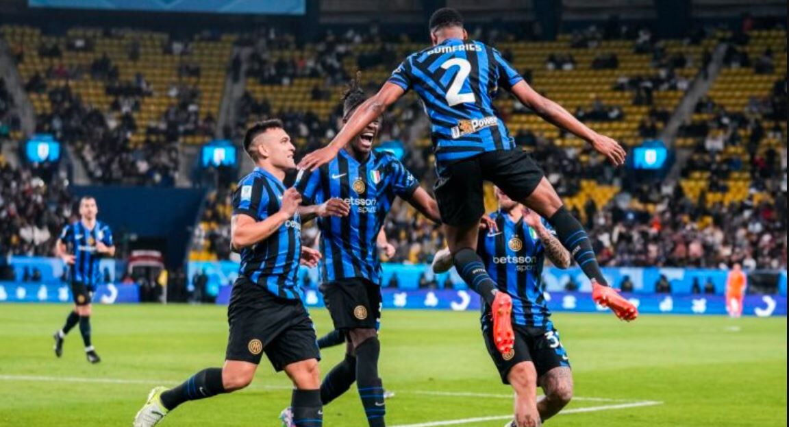 دنزل دومفریس یک سر فینال را مشخص کرد/ اینتر در انتظار میلان یا یوونتوس دنزل دومفریس یک سر فینال را مشخص کرد/ اینتر در انتظار میلان یا یوونتوس