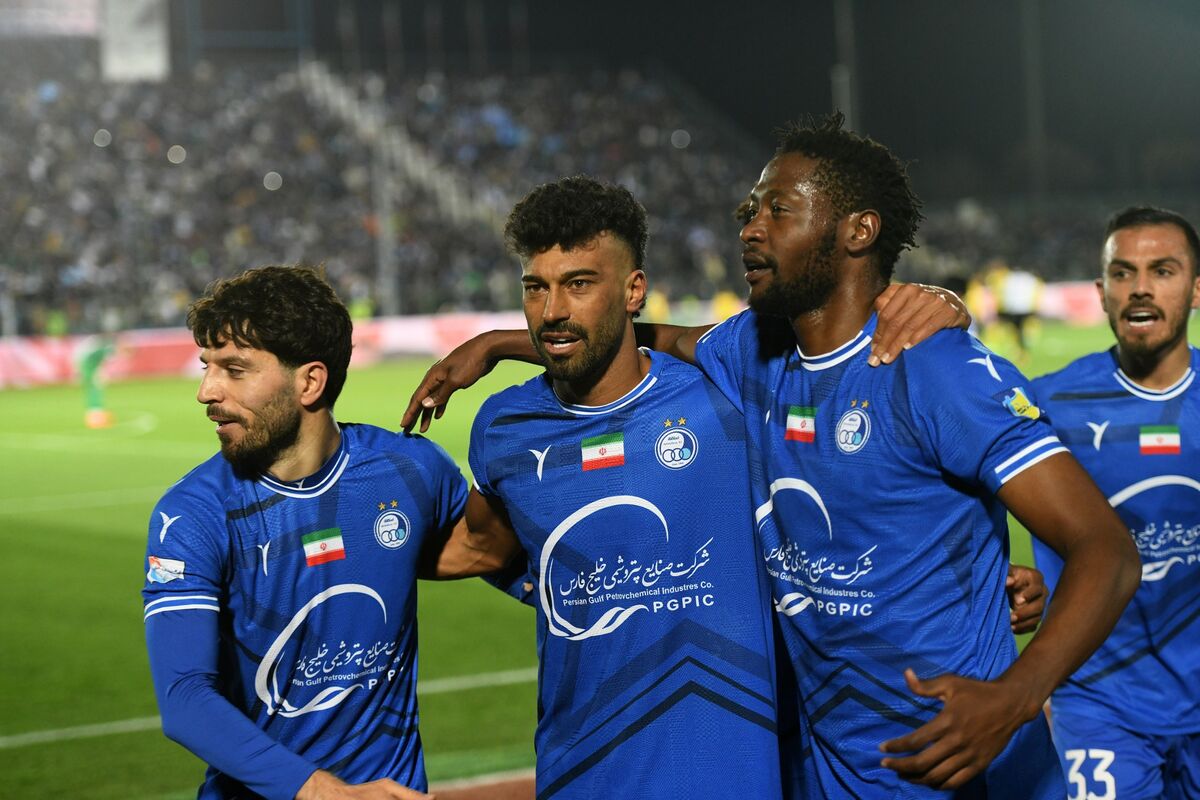 عمه من بهتر از مسعود جمعه ضربه میزد!/ چرا استقلالیها عوض شلاق خوردن ۸ روز رفتند بخور و بخواب؟!/ موسیمانه خیلی زود به ته خط رسید