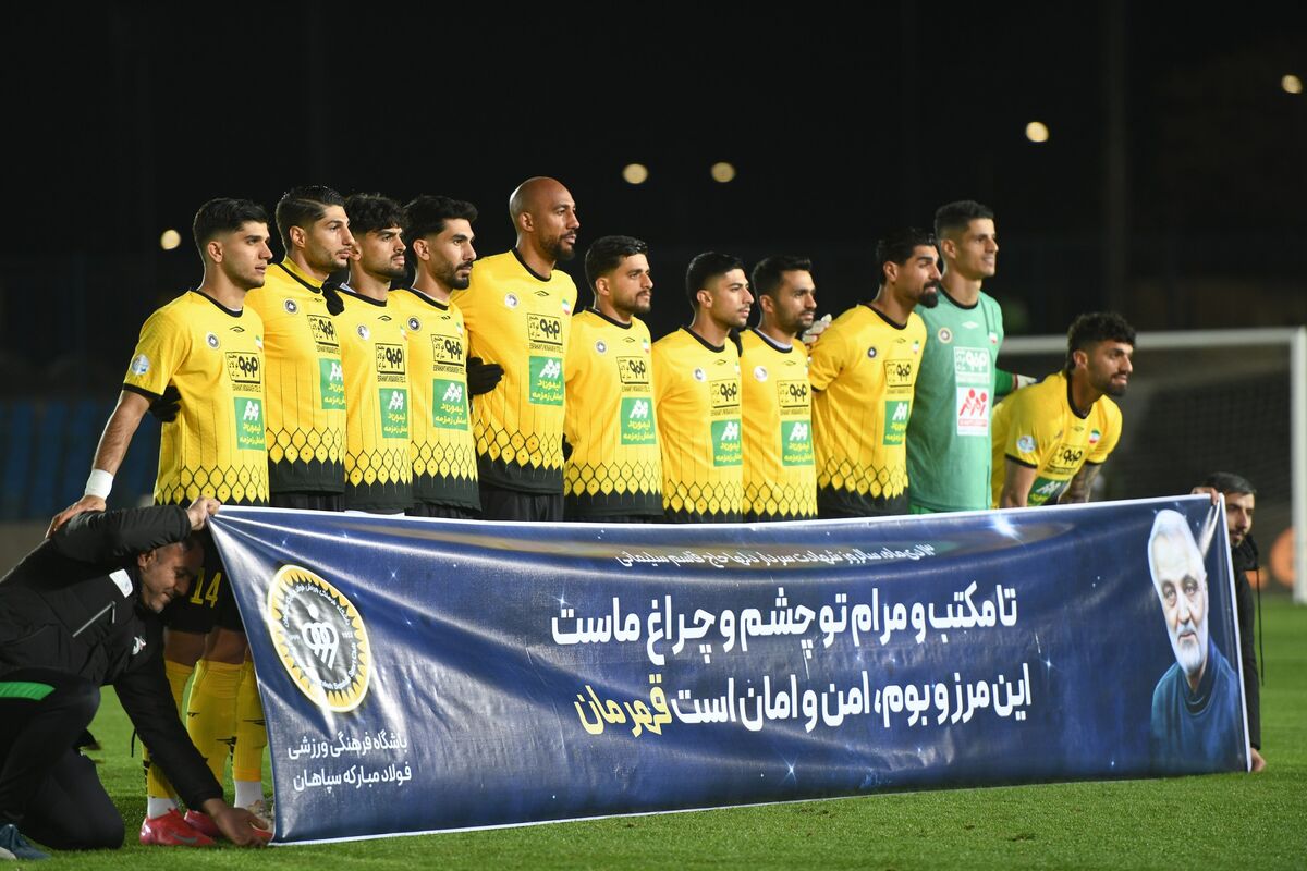 سپاهان ۹ بازیکن آکادمی خود را به کیش برد سپاهان ۹ بازیکن آکادمی خود را به کیش برد