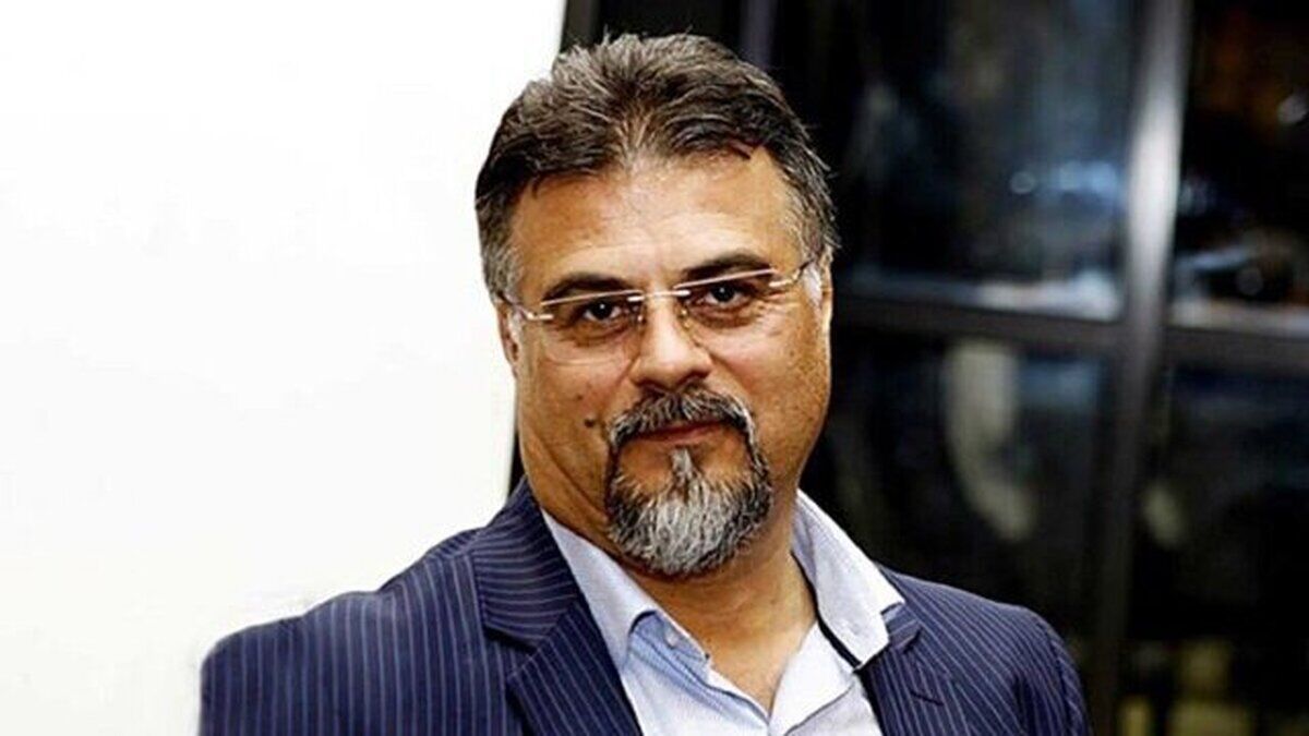 با مدیرعامل جدید استقلال، بیشتر آشنا شوید؛ طرفدار، قائم مقام و سرپرست سابق، باجناق کاپیتان، مدیر اجرایی روزنامه هواداران استقلال! با مدیرعامل جدید استقلال، بیشتر آشنا شوید؛ طرفدار، قائم مقام و سرپرست سابق، باجناق کاپیتان، مدیر اجرایی روزنامه هواداران استقلال!