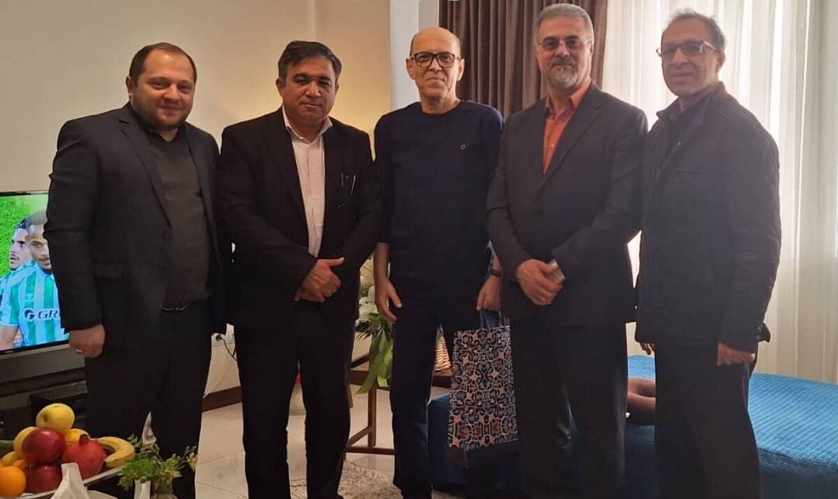 نماینده هلدینگ اختلاف در استقلال را تکذیب کرد/ تاجرنیا: امور فنی برعهده نظری جویباری است! نماینده هلدینگ اختلاف در استقلال را تکذیب کرد/ تاجرنیا: امور فنی برعهده نظری جویباری است!