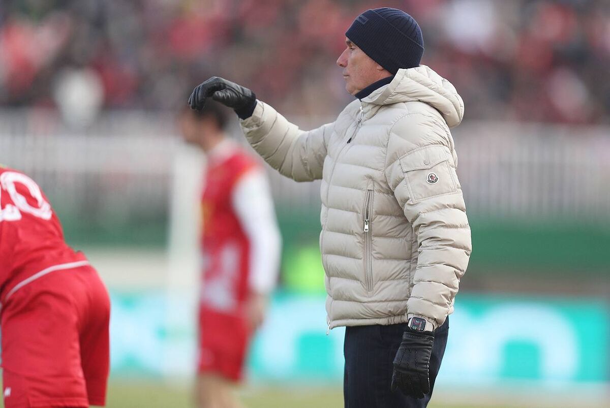 پاتریس کارترون: سپاهان، پرسپولیس را می برد، پرسپولیس جام ها را/ این قهرمانی برای من افتخار است/ پیام نیازمند در حد بین المللی درخشید پاتریس کارترون: سپاهان، پرسپولیس را می برد، پرسپولیس جام ها را/ این قهرمانی برای من افتخار است/ پیام نیازمند در حد بین المللی درخشید