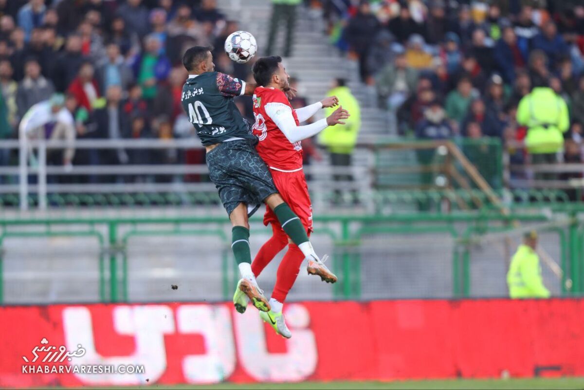 خطر از بیخ گوش فوتبال ایران گذشت؛ بازی پرسپولیس می توانست باعث تعلیق شود! خطر از بیخ گوش فوتبال ایران گذشت؛ بازی پرسپولیس می توانست باعث تعلیق شود!