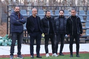 مورد جالب سرمربی جدید پرسپولیس و دستیارانش/ ۴ مربی که کارمند کارتال هستند! مورد جالب سرمربی جدید پرسپولیس و دستیارانش/ ۴ مربی که کارمند کارتال هستند!