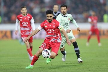 پرسپولیس اوسمار با ۶ تغییر مقابل تراکتور +عکس