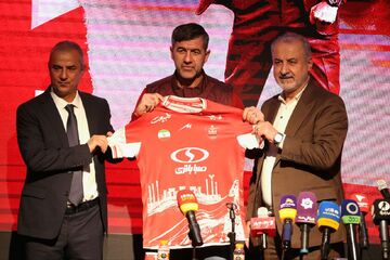قرارداد چهره محبوب پرسپولیسی ها تمدید می‌شود؟