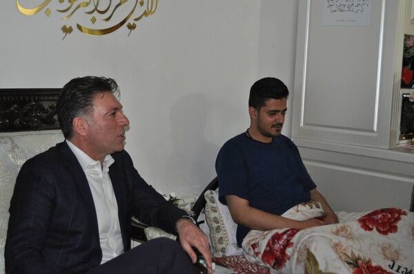 عیادت مدیرعامل تراکتور از مجروحان بازی پرسپولیس عیادت مدیرعامل تراکتور از مجروحان بازی پرسپولیس