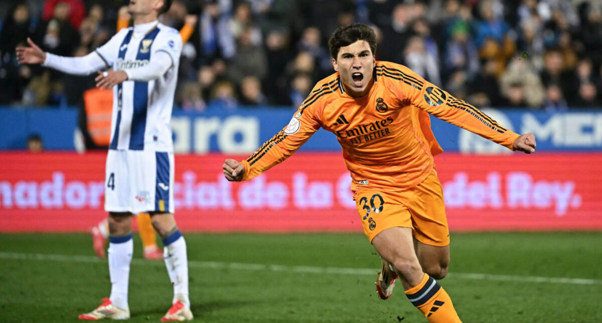 یک بازیکن ۲۰ ساله آنچلوتی را به نیمه نهایی برد/ فرشته نجات رئال مادرید مقابل لگانس! یک بازیکن ۲۰ ساله آنچلوتی را به نیمه نهایی برد/ فرشته نجات رئال مادرید مقابل لگانس!