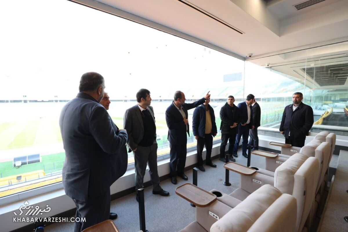 بازسازی ورزشگاه آزادی