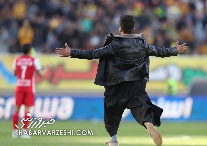 ببینید| فرار جیمی جامپ از دست ۱۲ مامور حراست! ببینید| فرار جیمی جامپ از دست ۱۲ مامور حراست!