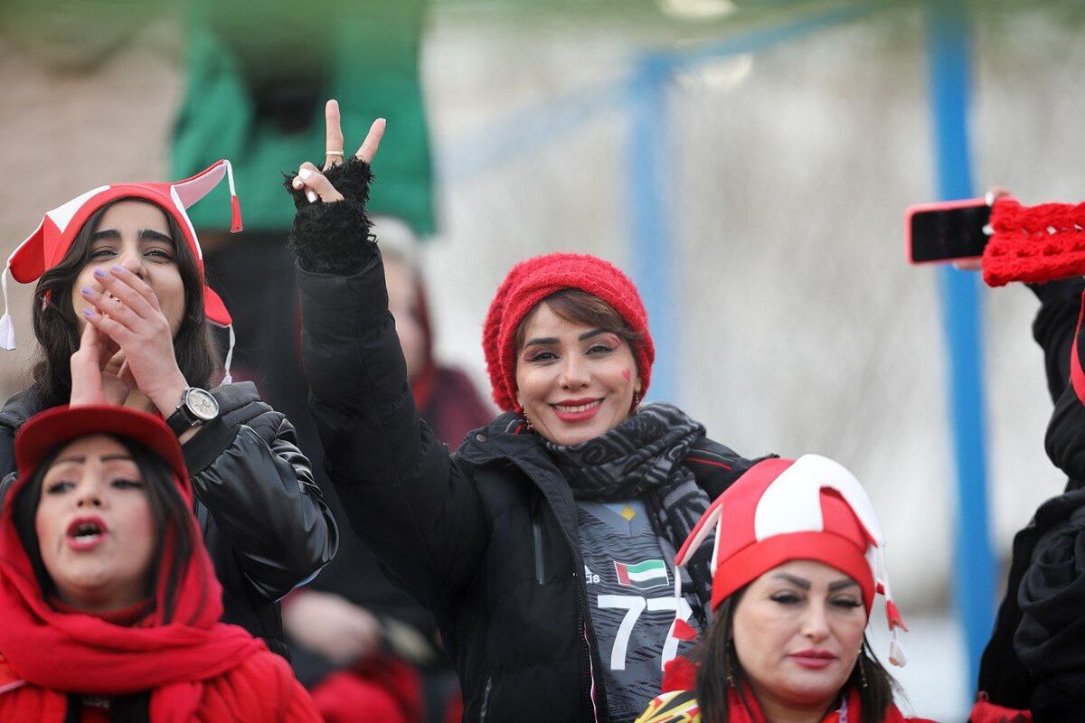 پرسپولیس یک - صفر گل گهر؛ گزارش زنده/ گندوز و سردار فرشته های نجات کارتال پرسپولیس یک - صفر گل گهر؛ گزارش زنده/ گندوز و سردار فرشته های نجات کارتال