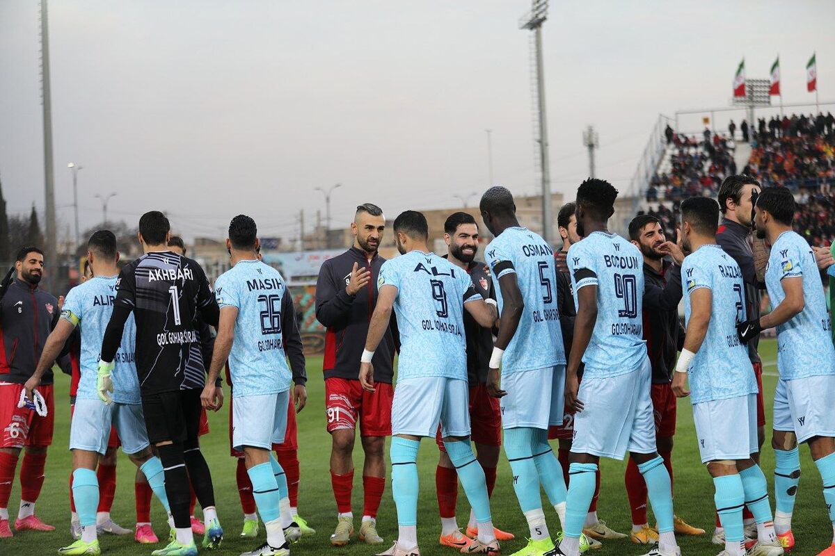 کسی می‌داند چرا دورسون از پرسپولیس رفت؟/ وحید هاشمیان مجبور است تیمش را با یک مهاجم به میدان ببرد