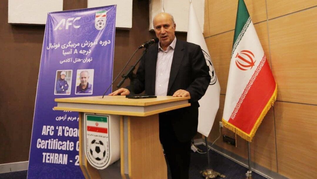 مهدی تاج: با آموزش سطح بالا دعوا و درگیری از بین میرود/ در چنین کارخانهای هیچکس حق در اختلاف زیستن، عصبانی شدن و مخالفت کردن ندارد! مهدی تاج: با آموزش سطح بالا دعوا و درگیری از بین میرود/ در چنین کارخانهای هیچکس حق در اختلاف زیستن، عصبانی شدن و مخالفت کردن ندارد!