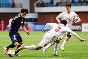 انتقاد تند سرمربی جوانان ایران: برخی باشگاه‌ها پشت پا به تیم ملی می‌زنند